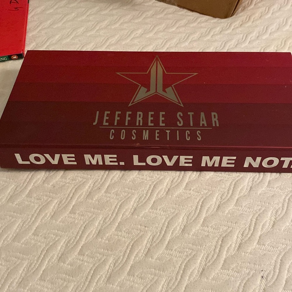 Jeffrey Star Cosmet Box